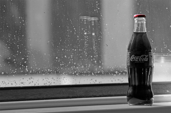 43-coca-cola-window-black-white-red-lenzak.jpg