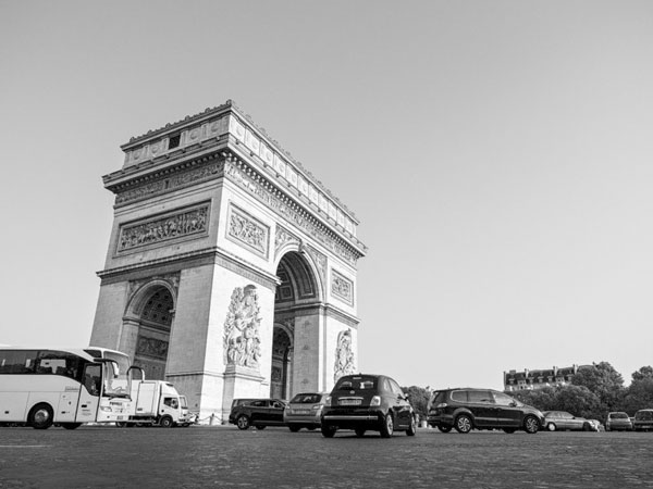 عکاسی از اماکن شلوغ - حذف اشخاص از عکس